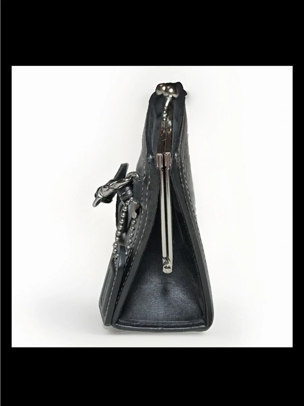 Coach Black Kisslock Wristlet/Clutch Embossed Leather, VINTAGE 2004 Style:#40034